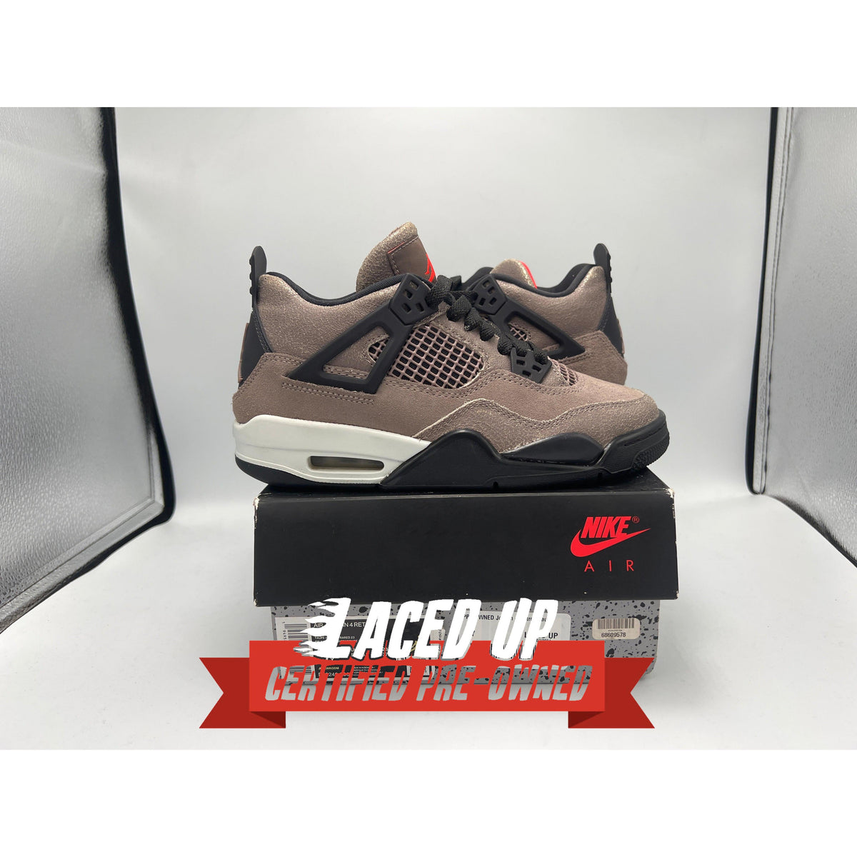 PRE OWNED Jordan 4 Retro 