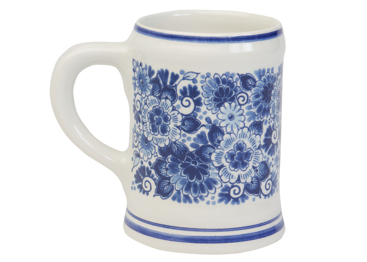 http://lacedup.com/cdn/shop/products/Supreme-Royal-Delft-190-Bowery-Beer-Mug-Blue-2_1200x1200.jpg?v=1682083928