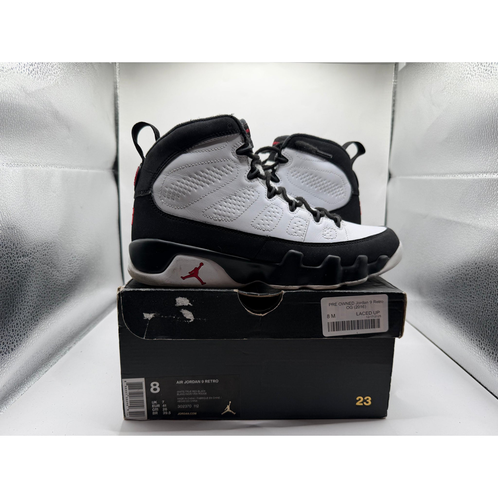 PRE-OWNED WITH BOX! Air Jordan 12 Retro “French Blue” 2025. White Jordan Retro 12 French Blue Jordan 12 Retro French  main image 4