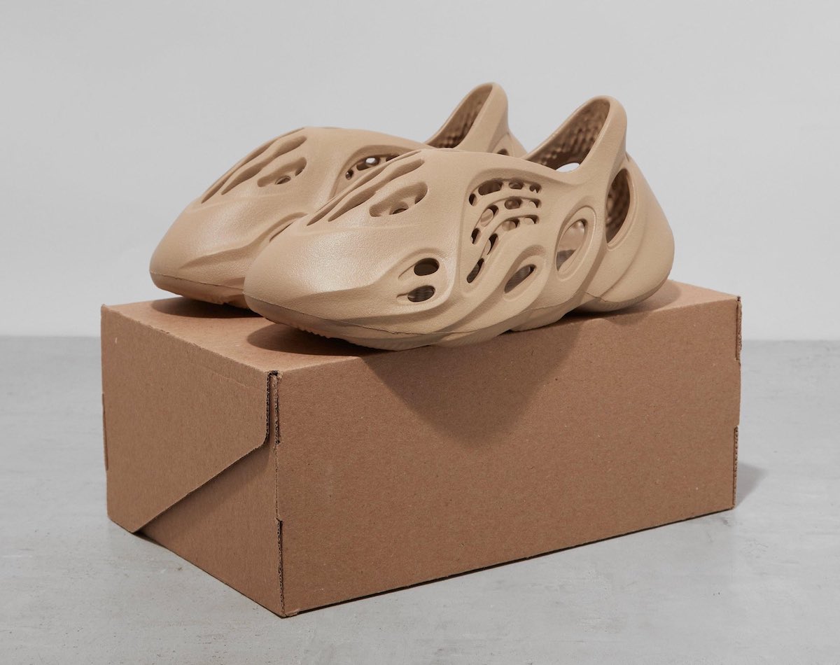 HOT Sand Foam Runners Restock Runner Sand Yeezy Foam